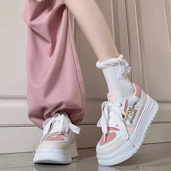 Бело-розовая женская спортивная обувь, кроссовки на платформе Kawaii Heart, Корейская модная обувь в стиле Лолиты, Винтажная вулканизированная повседневная обувь на плоской подошве