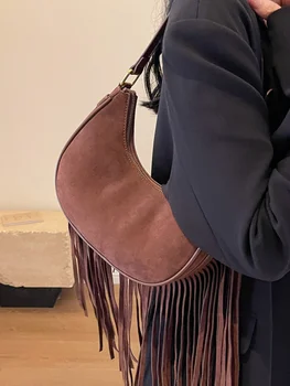 Осенне-зимняя нишевая сумка с кисточками в стиле ретро 2023 года, новая женская сумка, популярная сумка через плечо, сумка подмышками